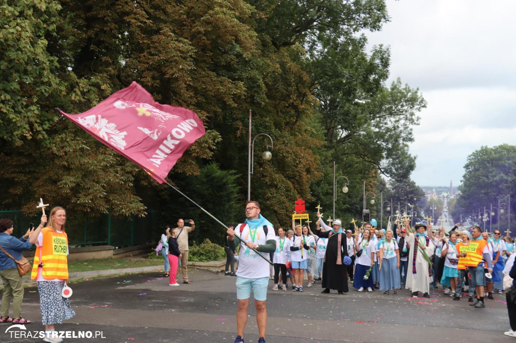 Pielgrzymi dotarli na Jasną Górę. Wśród nich byli mieszkańcy Strzelna [FOTO]