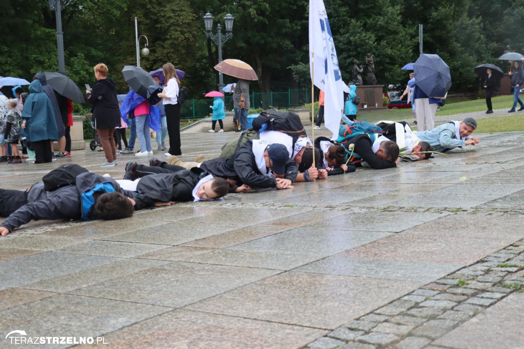 Pielgrzymi dotarli na Jasną Górę. Wśród nich byli mieszkańcy Strzelna [FOTO]