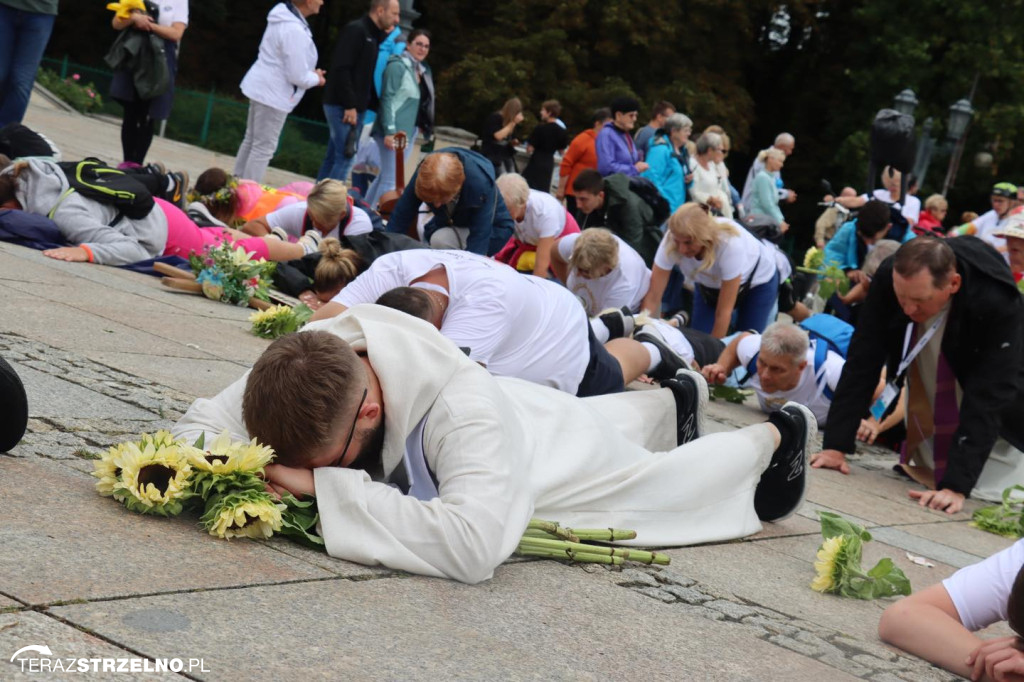 Pielgrzymi dotarli na Jasną Górę. Wśród nich byli mieszkańcy Strzelna [FOTO]