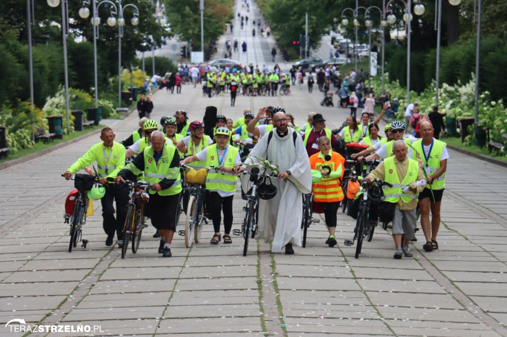 Pielgrzymi dotarli na Jasną Górę. Wśród nich byli mieszkańcy Strzelna [FOTO]