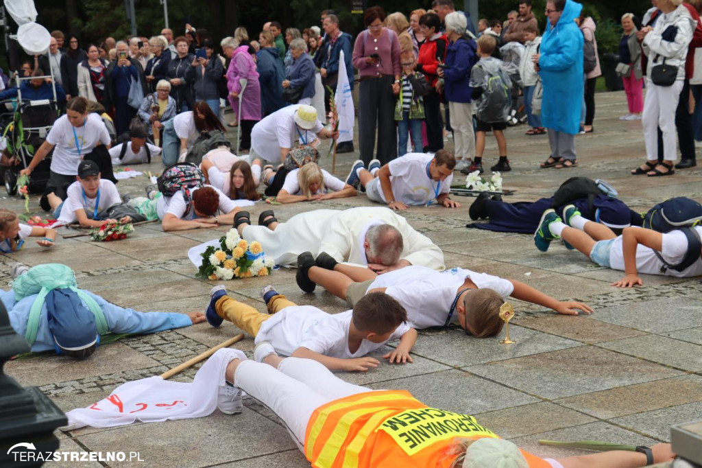 Pielgrzymi dotarli na Jasną Górę. Wśród nich byli mieszkańcy Strzelna [FOTO]