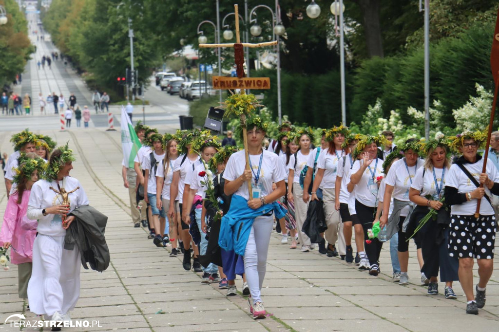 Pielgrzymi dotarli na Jasną Górę. Wśród nich byli mieszkańcy Strzelna [FOTO]