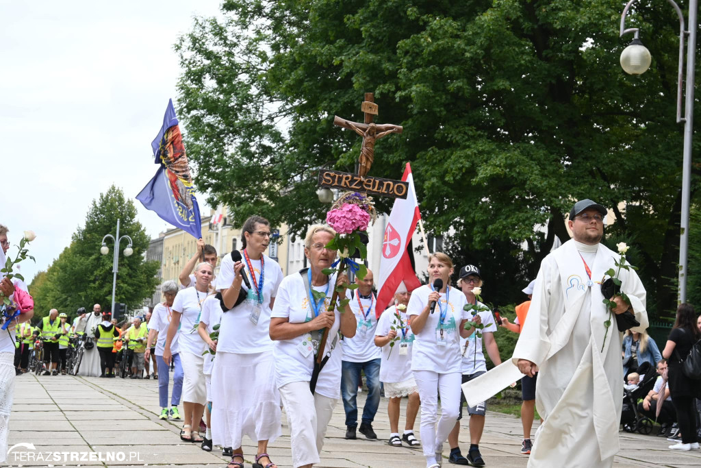 Pielgrzymi dotarli na Jasną Górę. Wśród nich byli mieszkańcy Strzelna [FOTO]