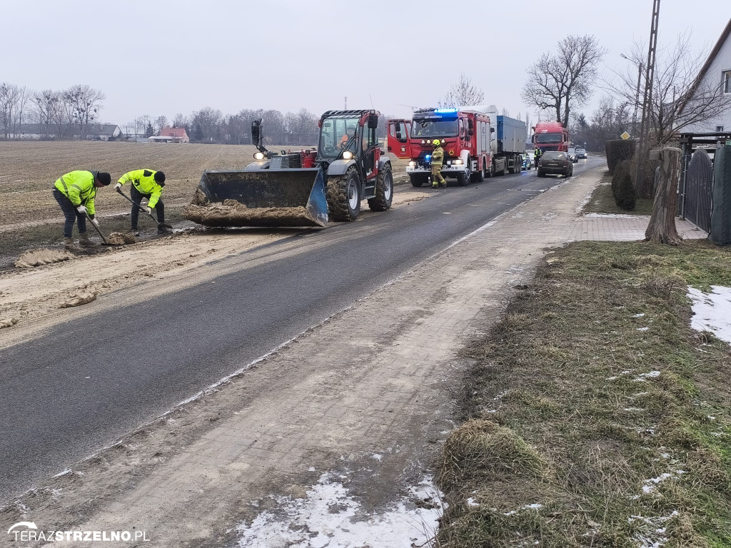 Zgubiony ładunek na trasie Krzywe Kolano – Lubstówek