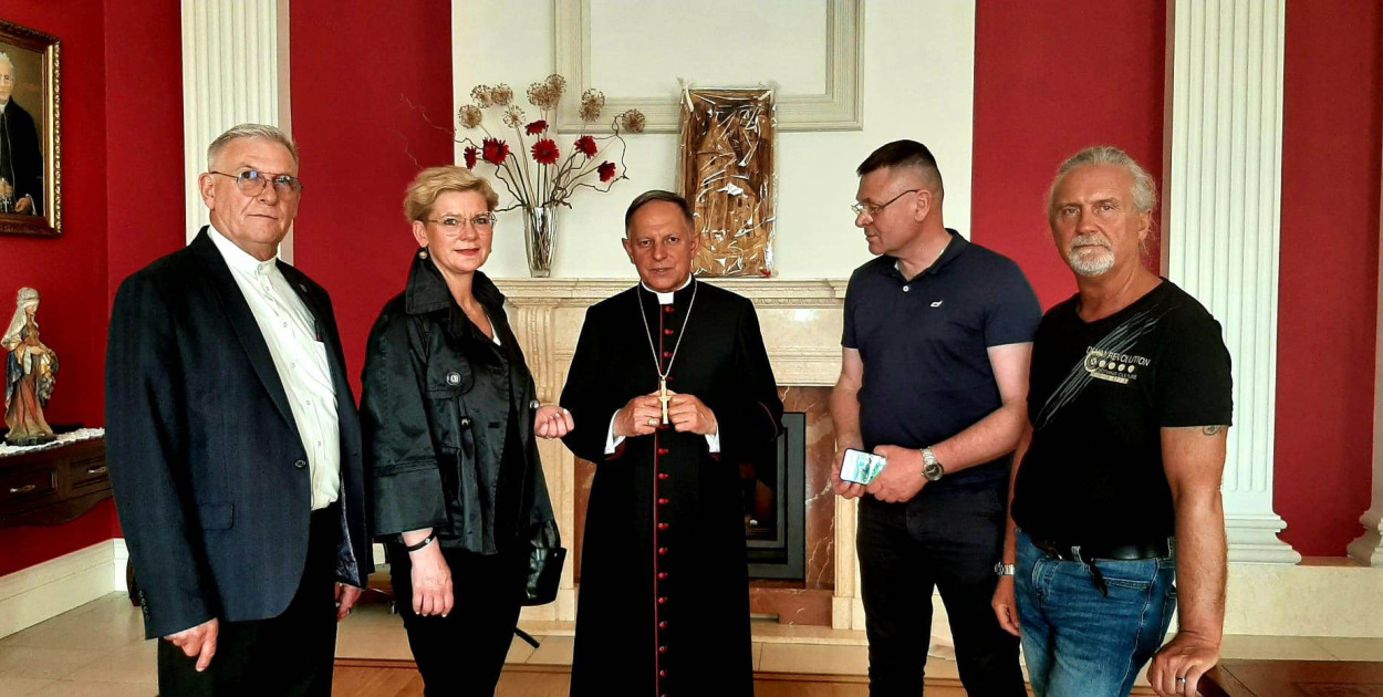 R.Szydzik