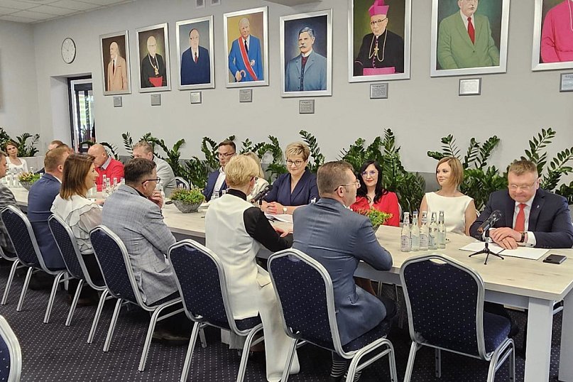 Emilia Walkowiak przewodniczącą. Rada Miejska wybrała także jej zastępców