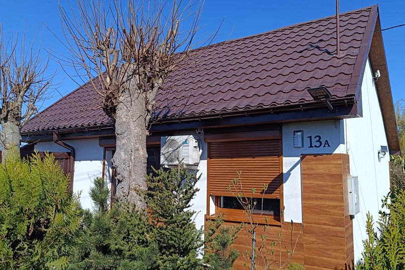 Dom w cenie mieszkania – gotowy do zamieszkania, z jacuzzi i ogródkiem w Chrośnie!