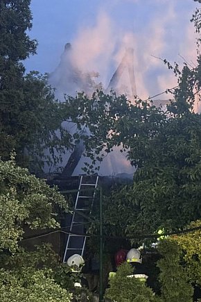 Na Lipowej doszło do pożaru pustostanu [ZDJĘCIA]-1007