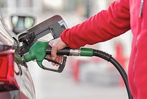 Ceny paliw. Kierowcy nie odczują zmian, eksperci mówią o "napiętej sytuacji"-8121