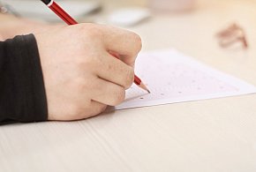 To zaważy na przyjęciu do szkoły średniej. Uczniowie już liczą punkty-12071